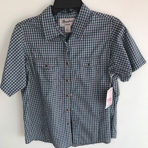 Plaid womens wrangler button up short sleeve shirt